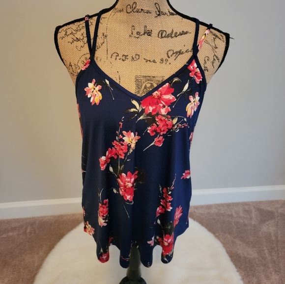 Papermoon Navy floral top - Picture 1 of 5